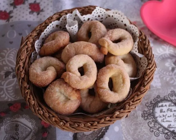 3 netradiční způsoby, jak letos ozvláštnit vánoční pečení vínkem